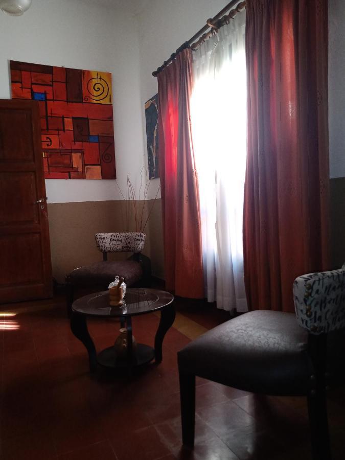 Casa Del Arte Homestay *